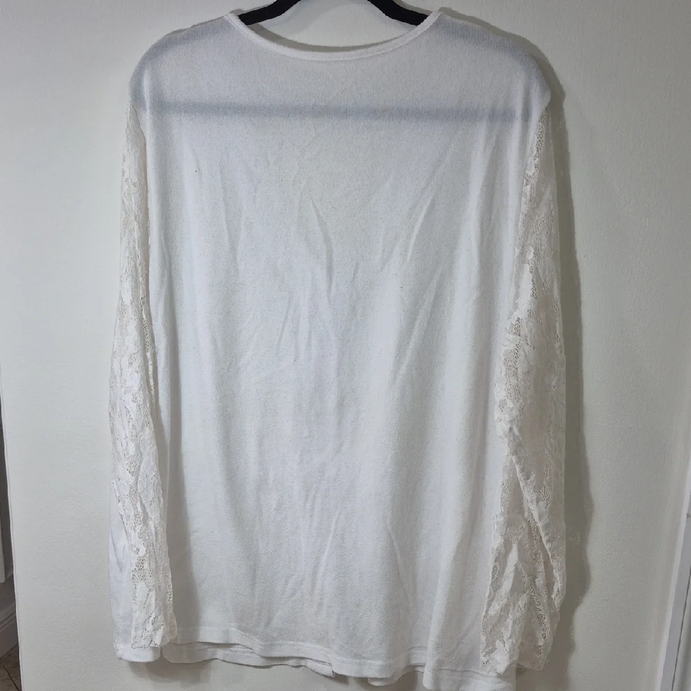 Womens Plus 3X White Lace Sleeve Women's Blouse - Picture 4 of 12
